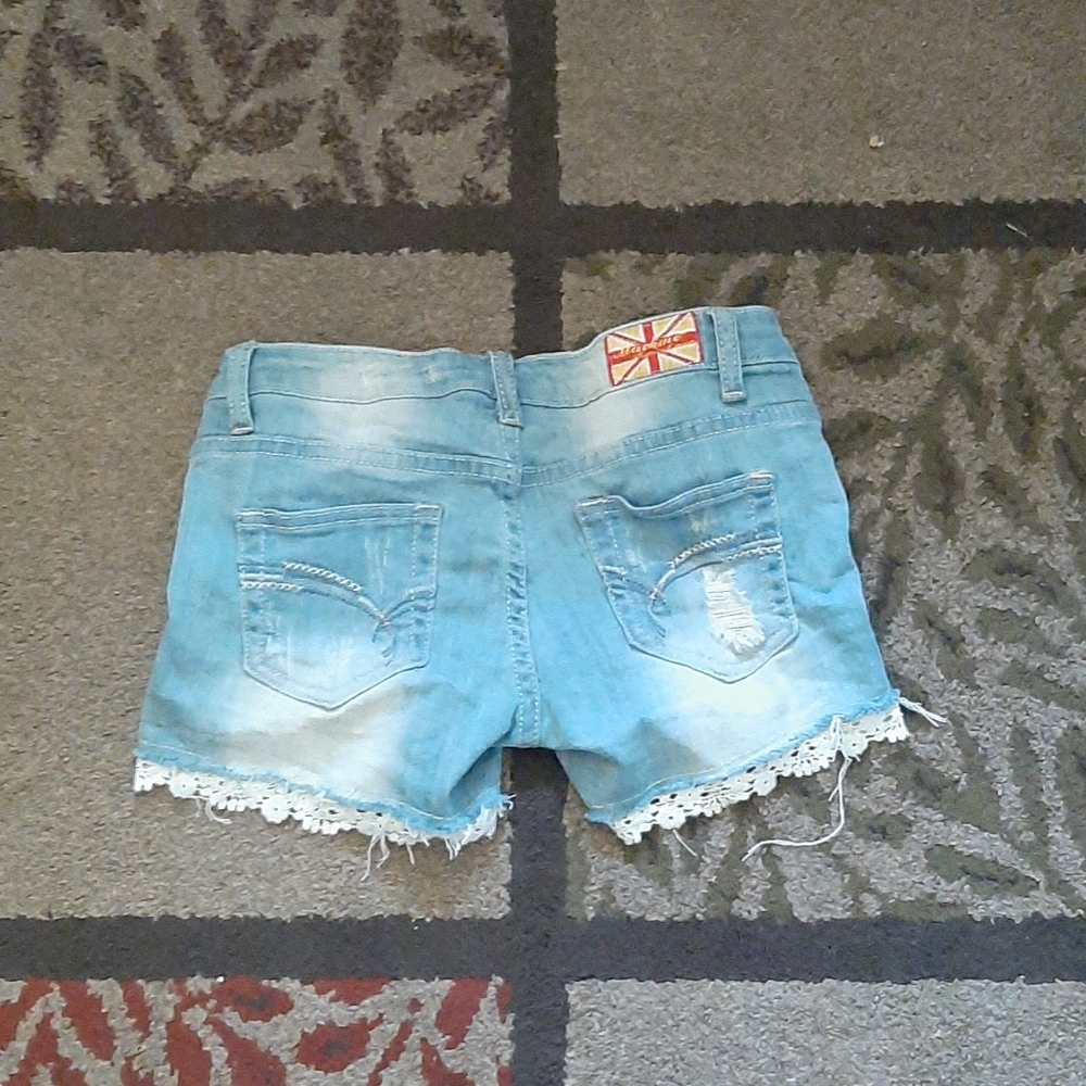 Shorts - Picture 2 of 2